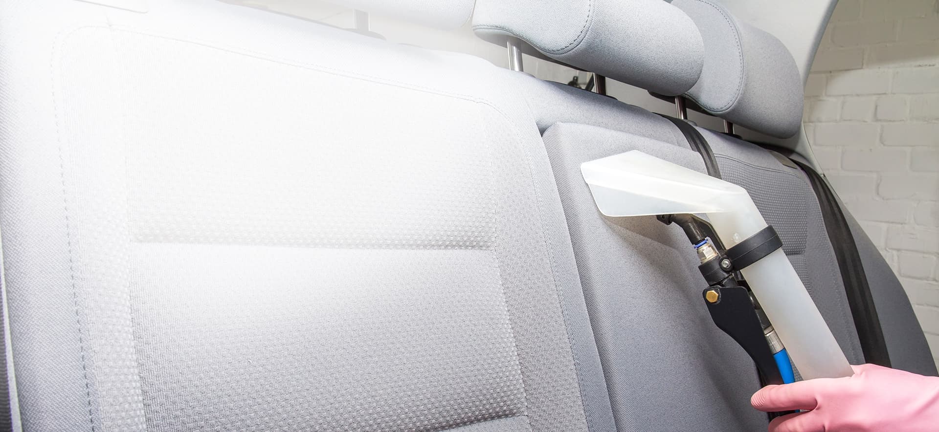 Profesionální čistění interiéru vašeho automobilu