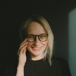 Lenka Kratochvílová