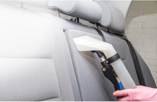 Kompletní čistění interiéru parou s ozonizací