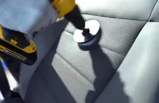 Péče o kožené a koženkové povrchy