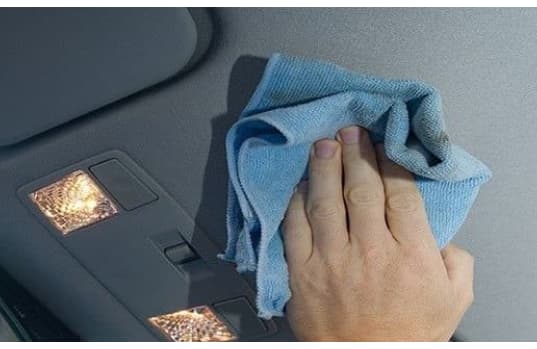 Čistění stropu a sloupků